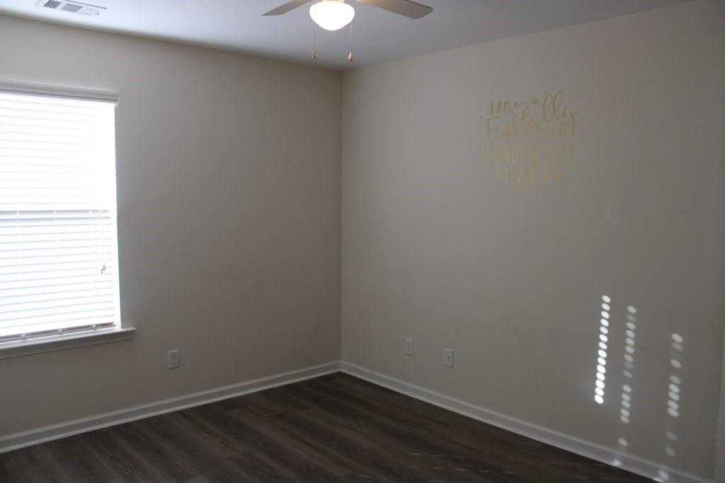 234 S Beckingham Dr - Photo 6 of 17