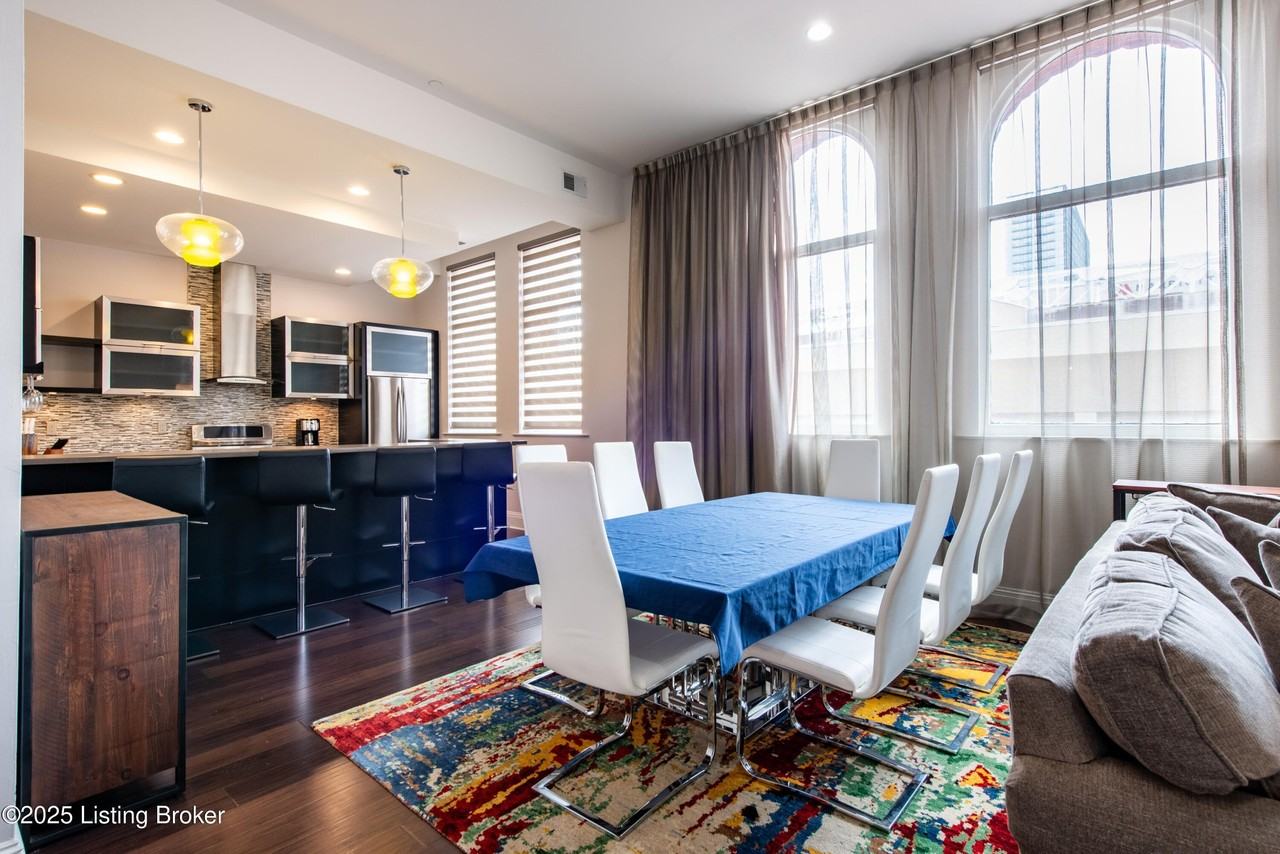 133 S 3rd St Apt 403 #403 - Photo 5 of 32