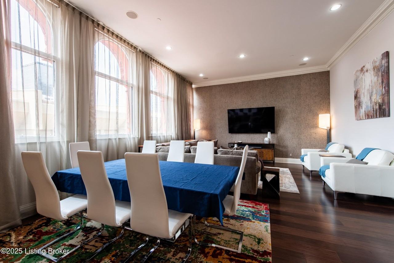 133 S 3rd St Apt 403 #403 - Photo 6 of 32