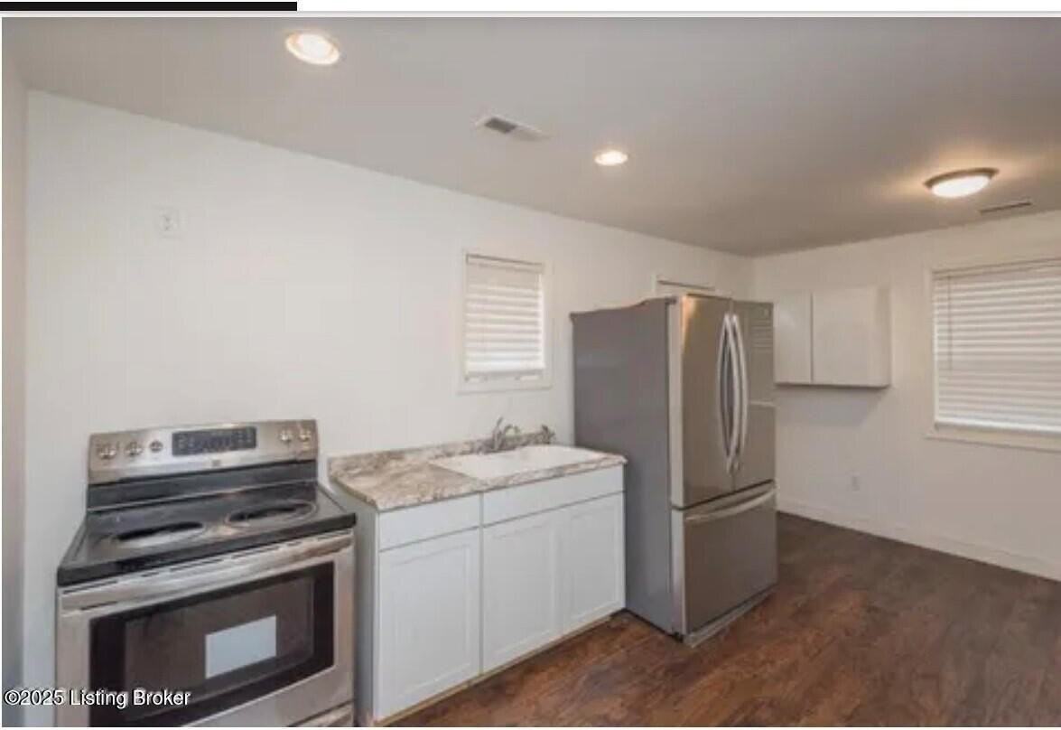 1156 S 26th St - Photo 5 of 12