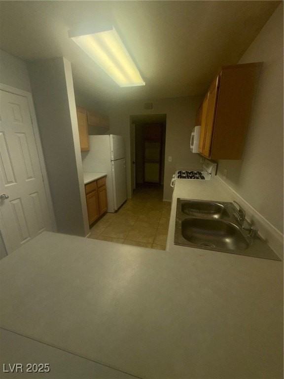 694 Barbary Coast Ave - Photo 5 of 11