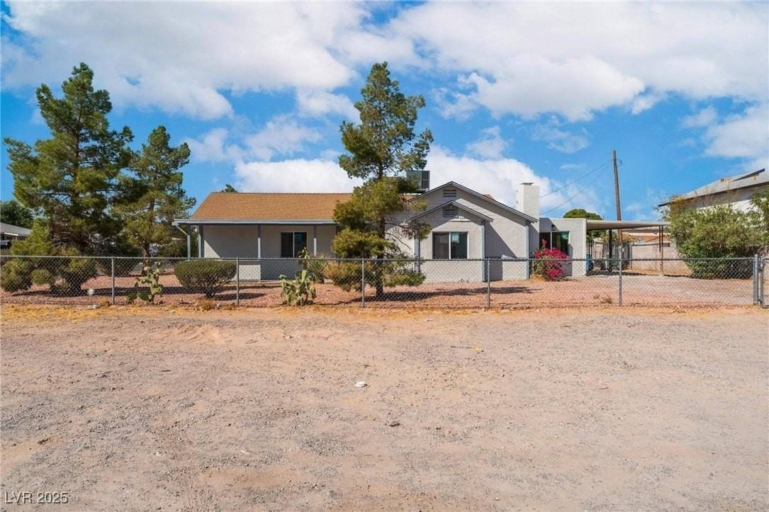 1637 Sunset Dr - Photo 2 of 32