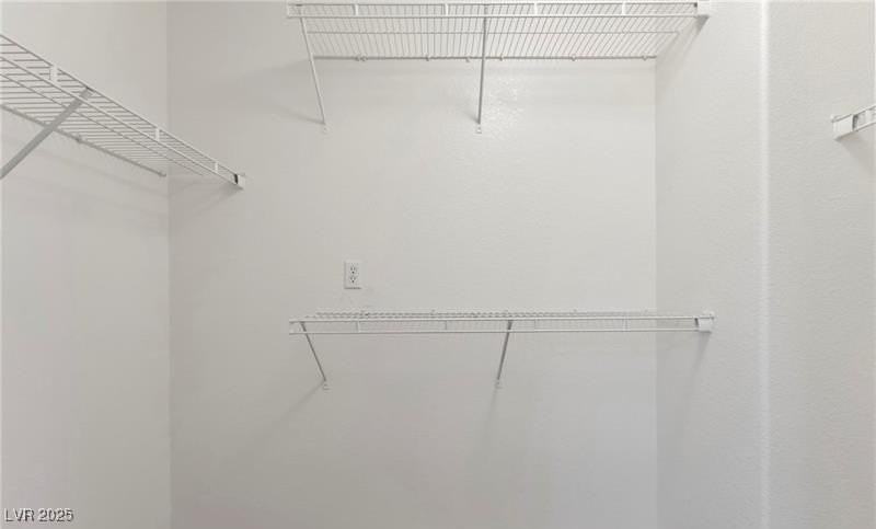 9764 Bedstraw St - Photo 6 of 37