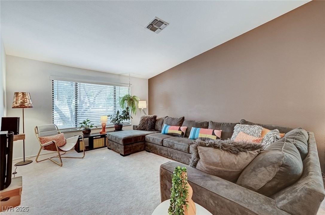 2400 La Solana Way - Photo 6 of 26