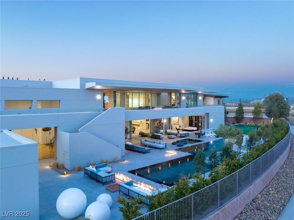 14 Magic Stone Ln - Photo 3 of 50