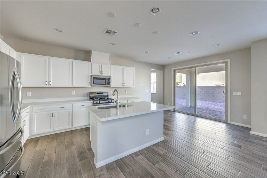 10260 Bark Pine Ct - Photo 3 of 25