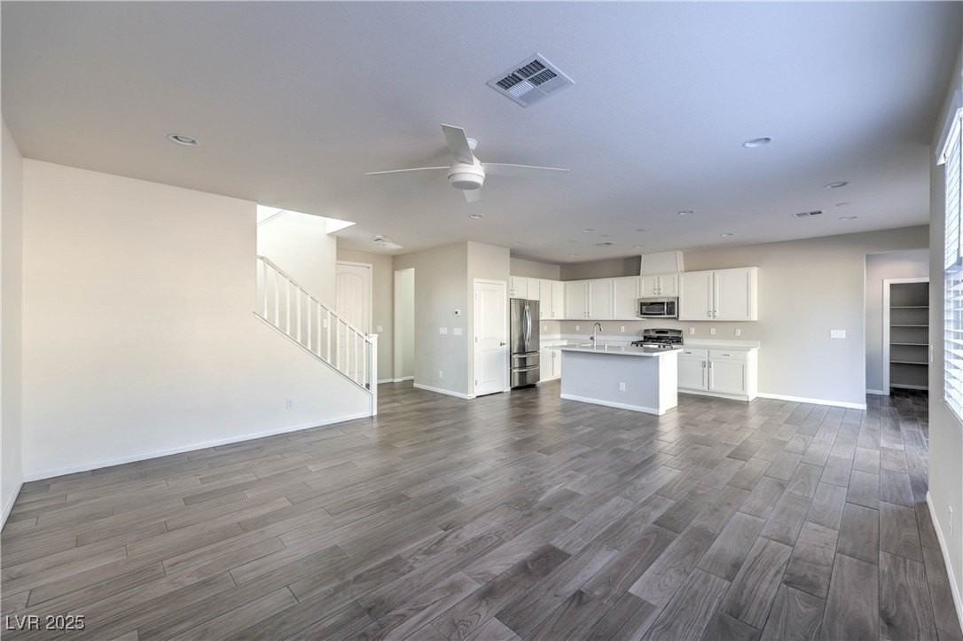 10260 Bark Pine Ct - Photo 7 of 25