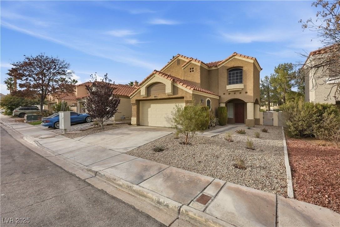 1849 Derbyshire Dr - Photo 5 of 33