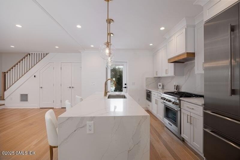 82 Josephine Evaristo Ave - Photo 6 of 22