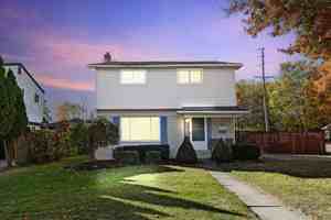 featured image of 29945 Everett St