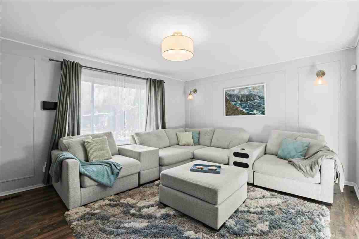 29945 Everett St - Photo 7 of 44