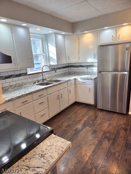 150 Center St - Photo 4 of 13