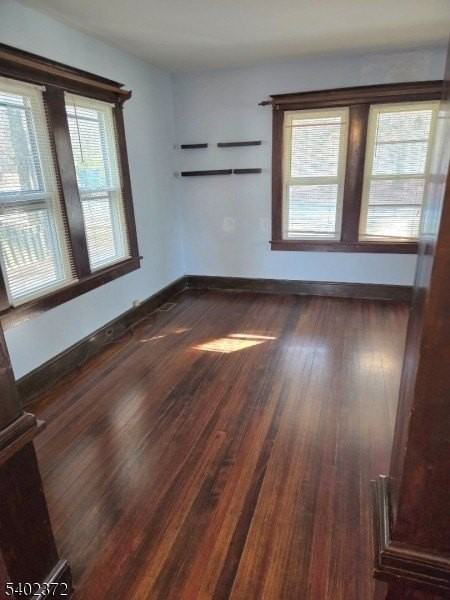 150 Center St - Photo 7 of 13