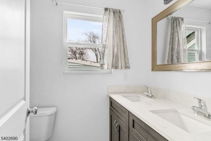 244 Pomona Ave - Photo 6 of 23