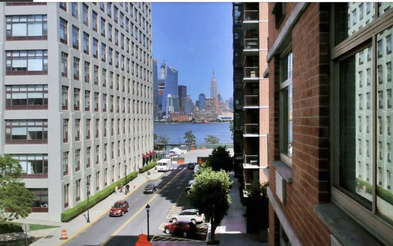 1450 Washington St #406 - Photo 7 of 13