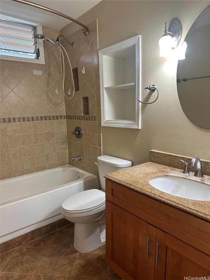 95-257 Waikalani Dr Apt B903 #B903 - Photo 6 of 25