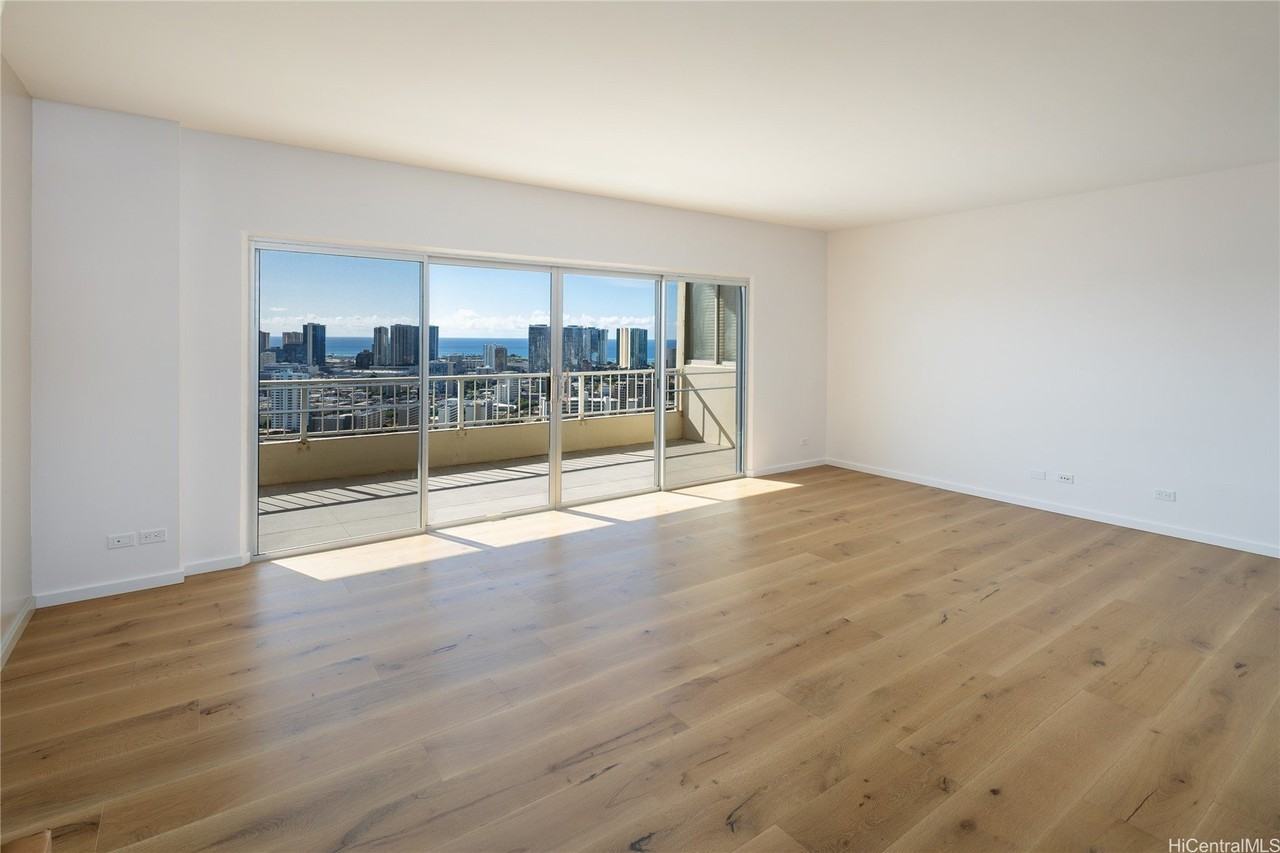 999 Wilder Ave Apt 1604 #1604 - Photo 6 of 15