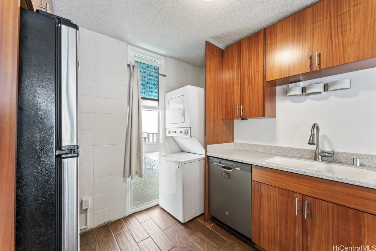 95-2044 Waikalani Pl Apt C304 #C304 - Photo 3 of 25