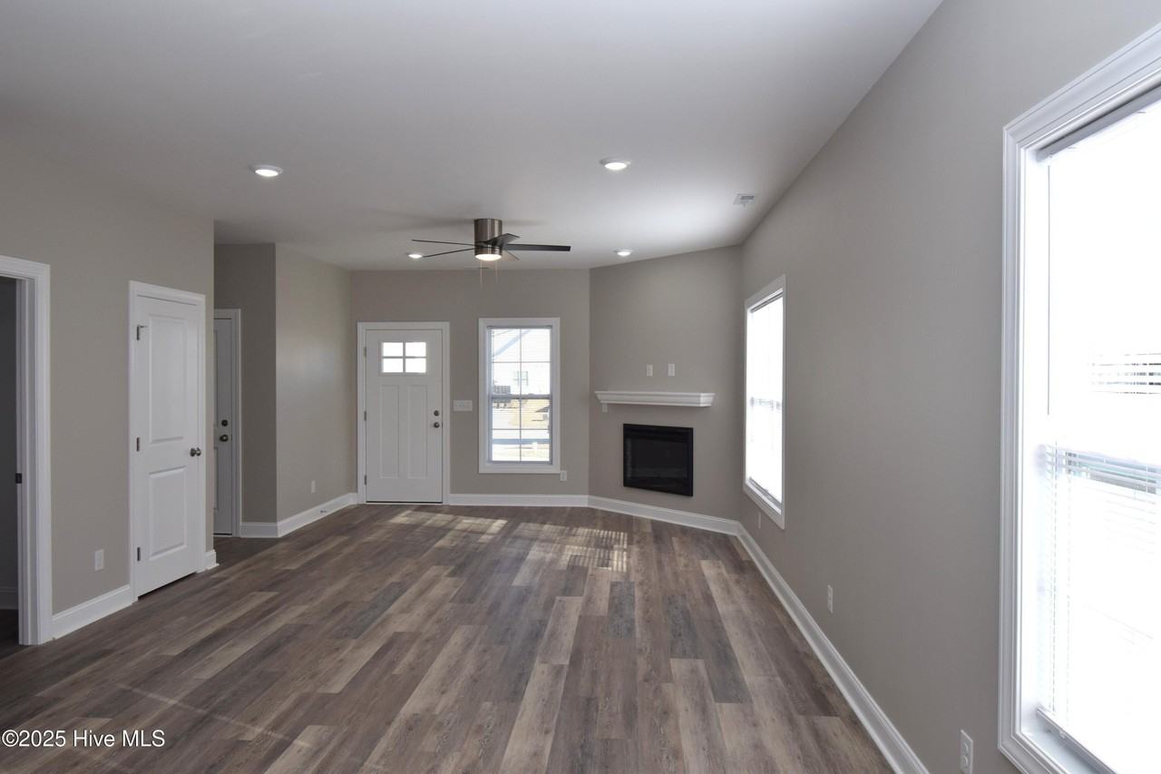 849 Sarah Rebecca Dr Unit A #A - Photo 4 of 15