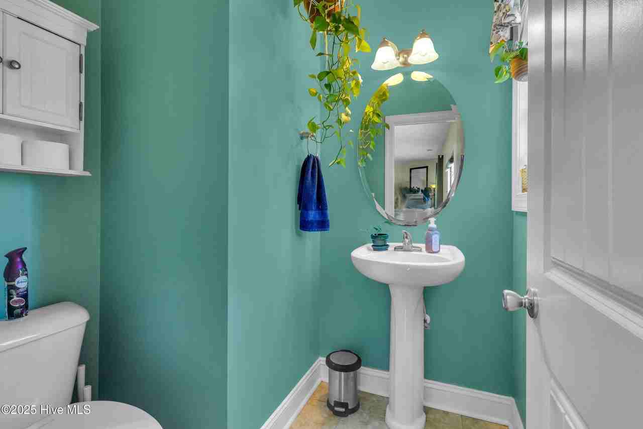 112 Wild Oak Dr - Photo 5 of 30