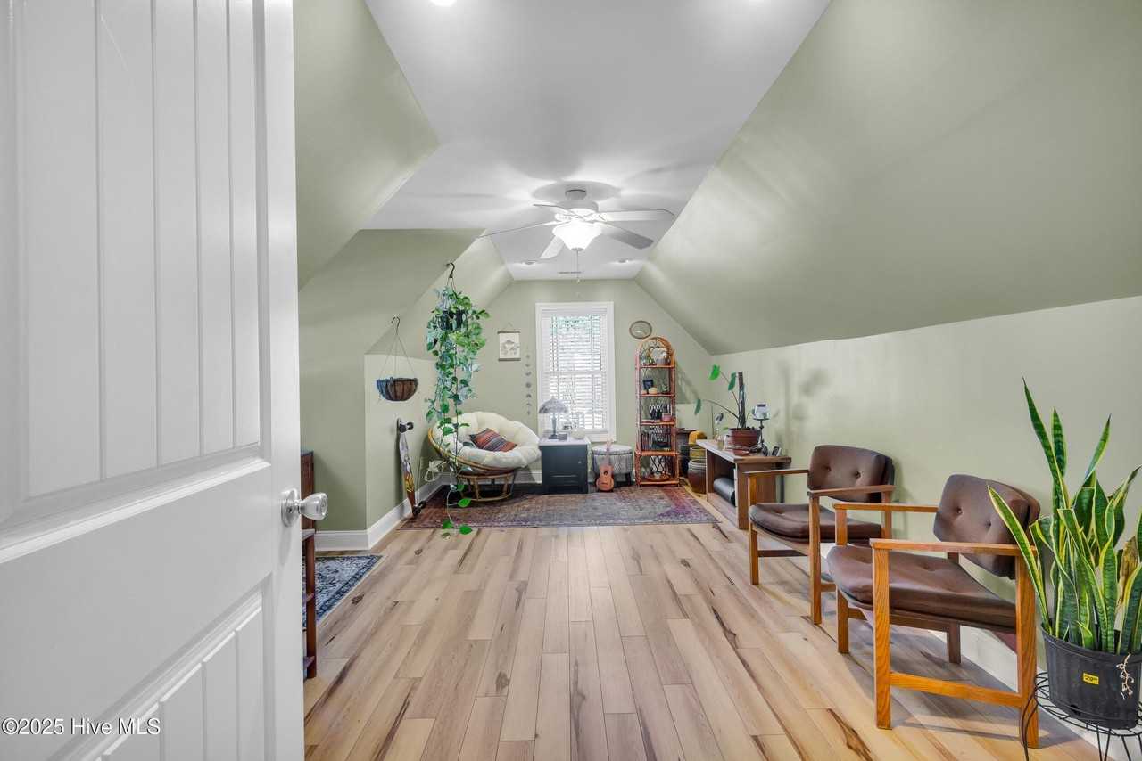 112 Wild Oak Dr - Photo 7 of 30