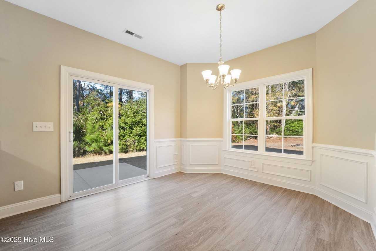 105 Rita Ln - Photo 5 of 27