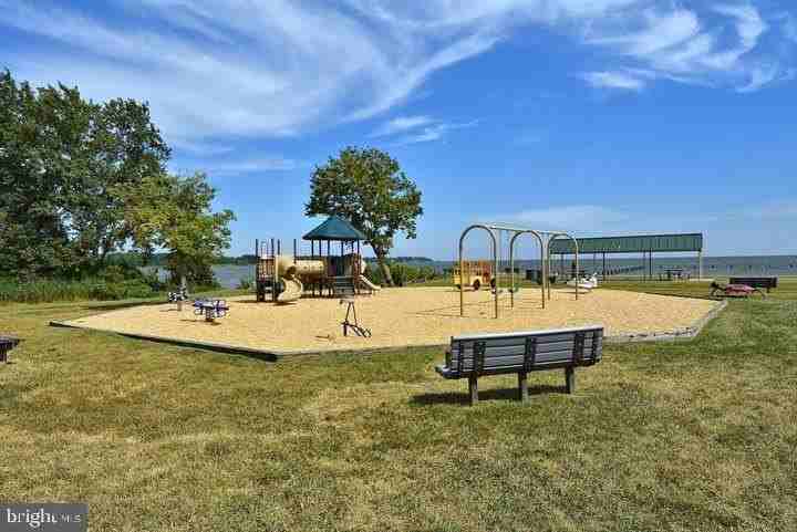 123 Lee Dr - Photo 3 of 27