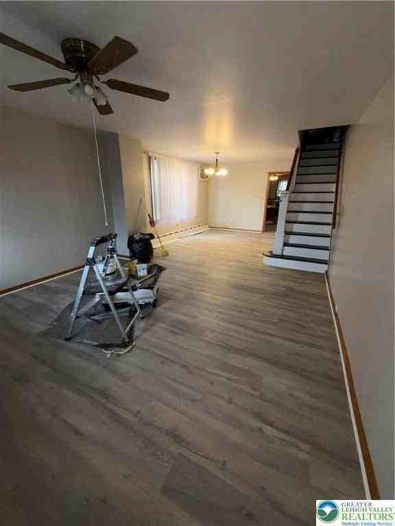 219 Linden St - Photo 4 of 14