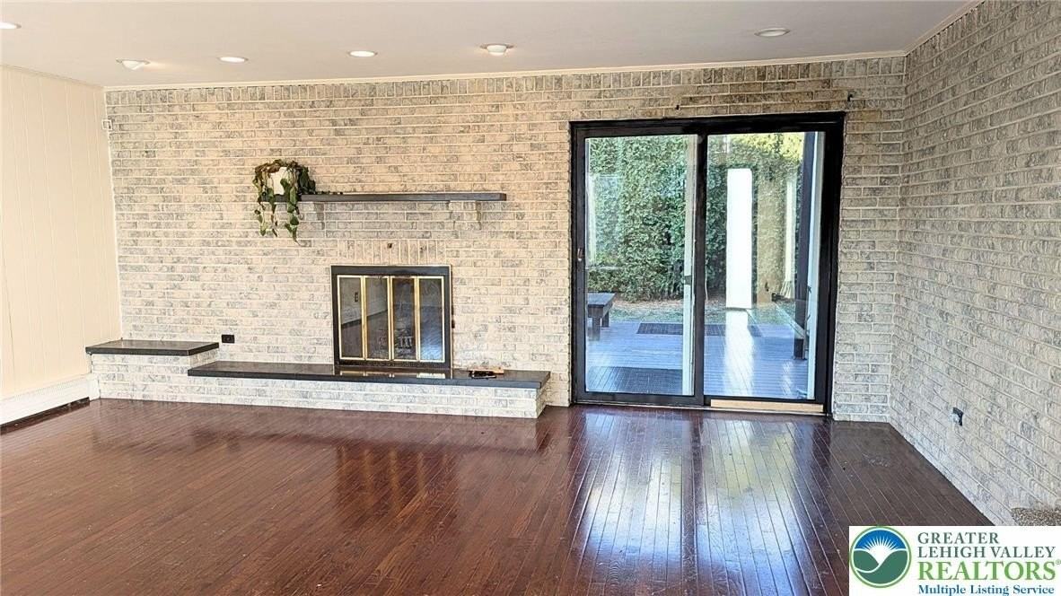 1603 Butler St - Photo 4 of 18