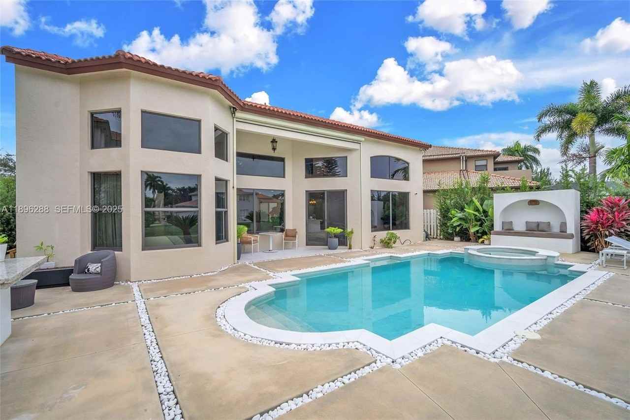 3586 Sw 143rd Ave - Photo 6 of 33