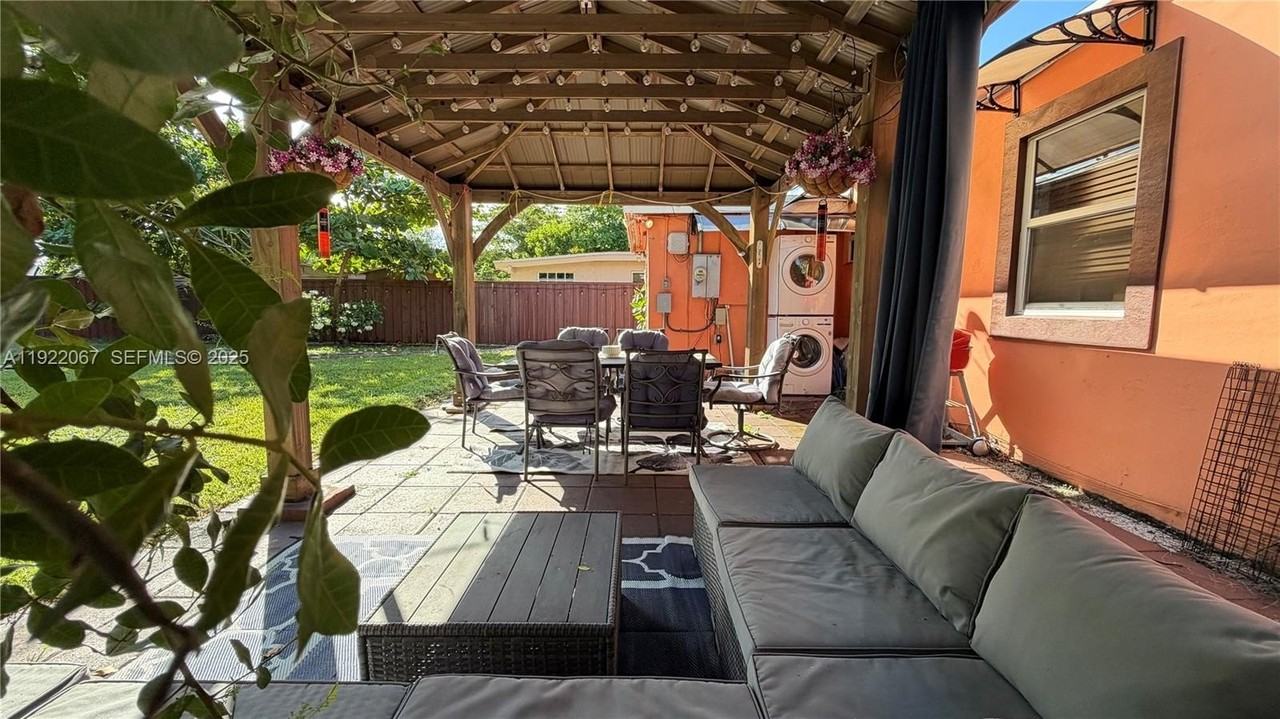 37 Sw 11th St #0 - Photo 5 of 20