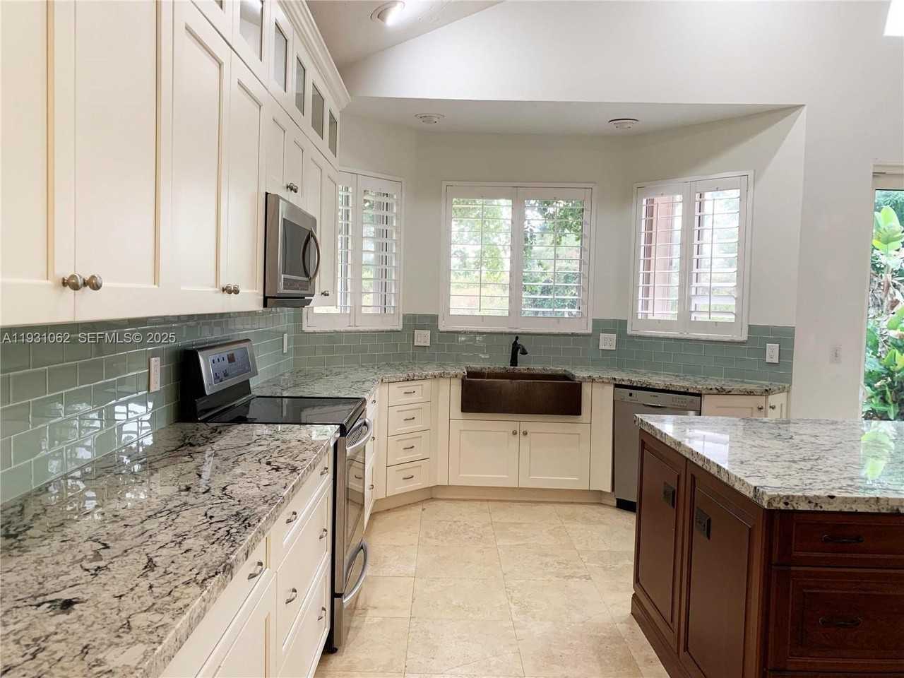 22832 Marbella Cir #0 - Photo 2 of 18