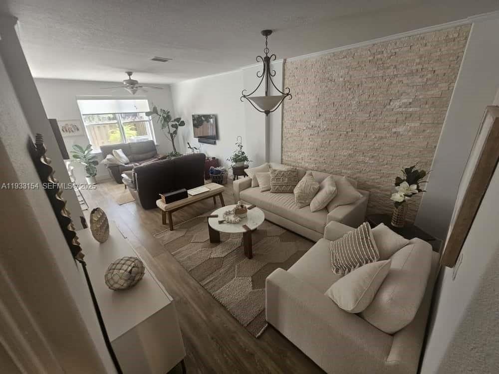 5483 Nw 112th Pl #5483 - Photo 5 of 31