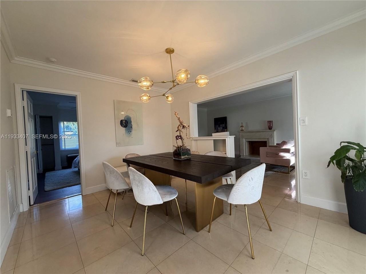 5371 N Bay Rd - Photo 5 of 16