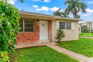 72 Nw 162nd St #72 - Photo 1 of 1