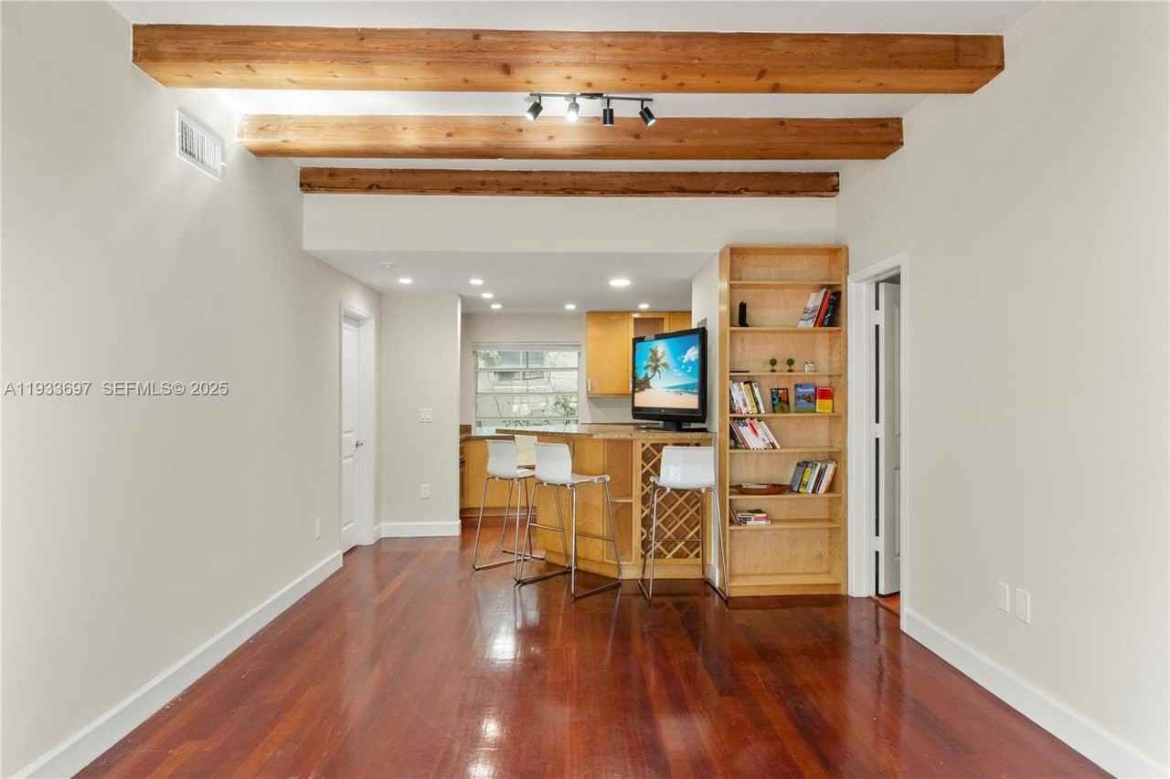 1605 Euclid Ave #A1 - Photo 2 of 21