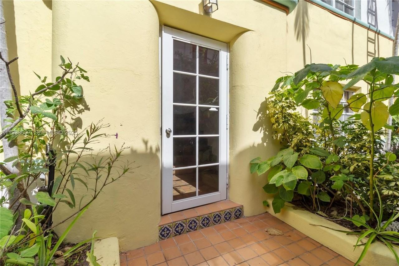 1605 Euclid Ave #A1 - Photo 4 of 21