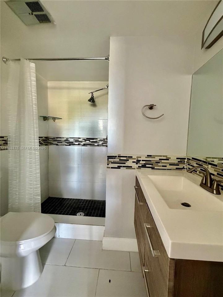 8350 Sunrise Lakes Blvd #202 - Photo 7 of 12