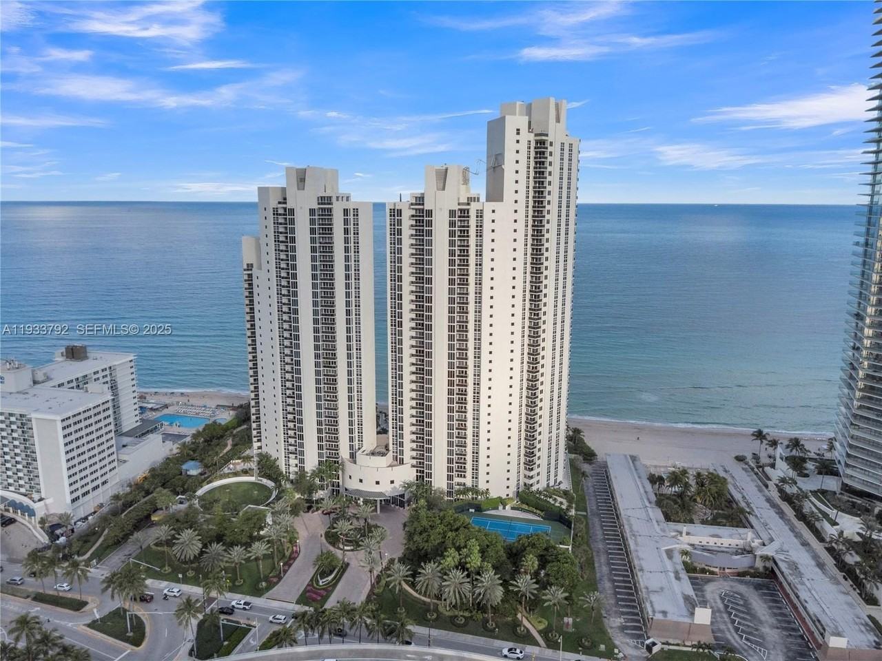19111 Collins Ave #1607