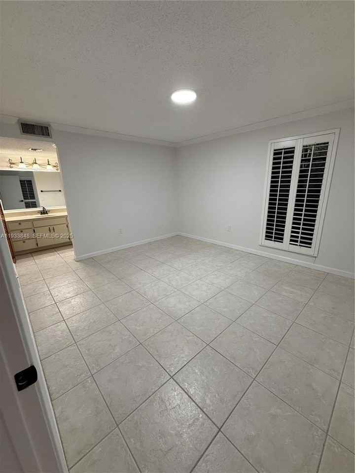 9010 Sw 125th Ave #G307 - Photo 6 of 25