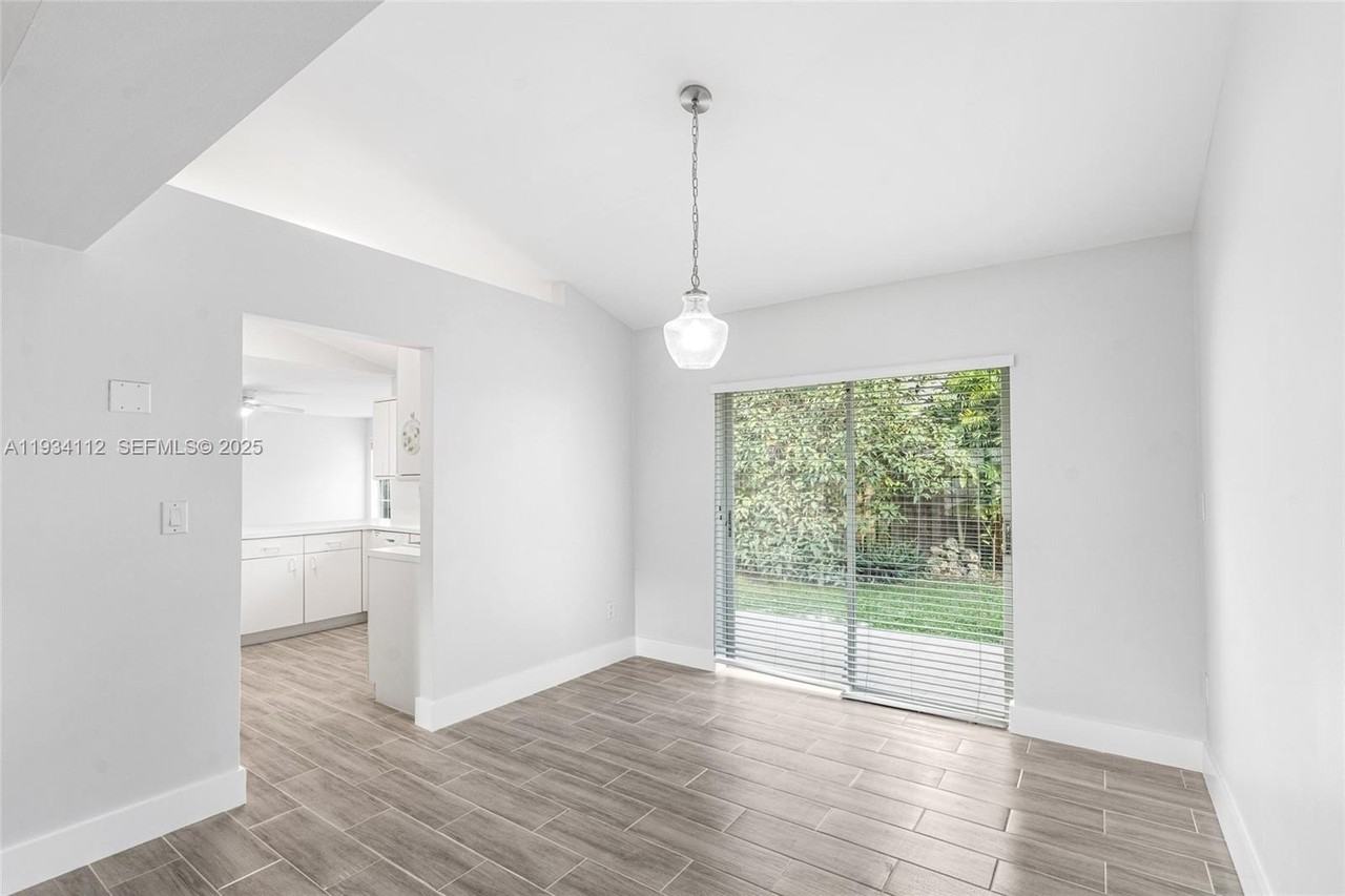 21343 Sw 94th Ct #0 - Photo 7 of 38