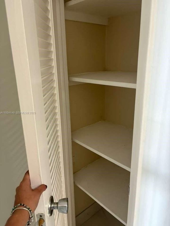 19390 Collins Ave #PH11 - Photo 7 of 9