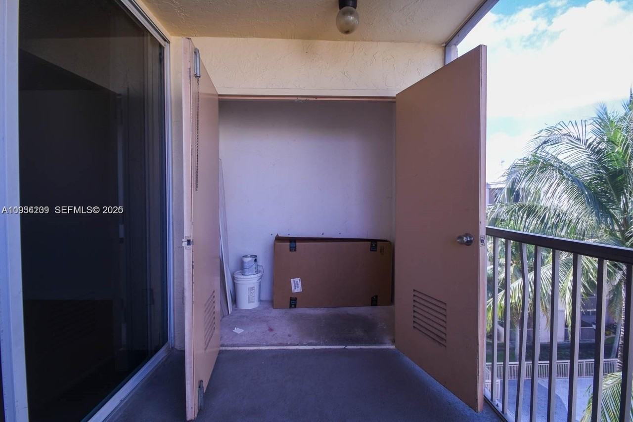 8215 Lake Dr #504 - Photo 2 of 21