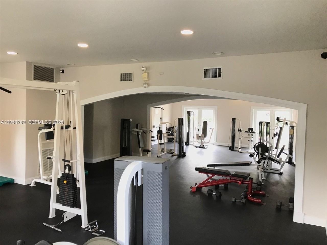 8215 Lake Dr #504 - Photo 3 of 21