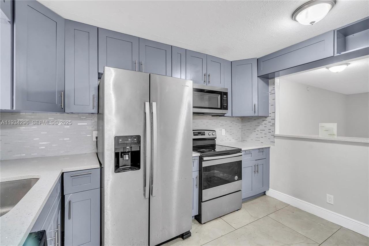 4760 Lucerne Lakes Blvd W #408 - Photo 5 of 23