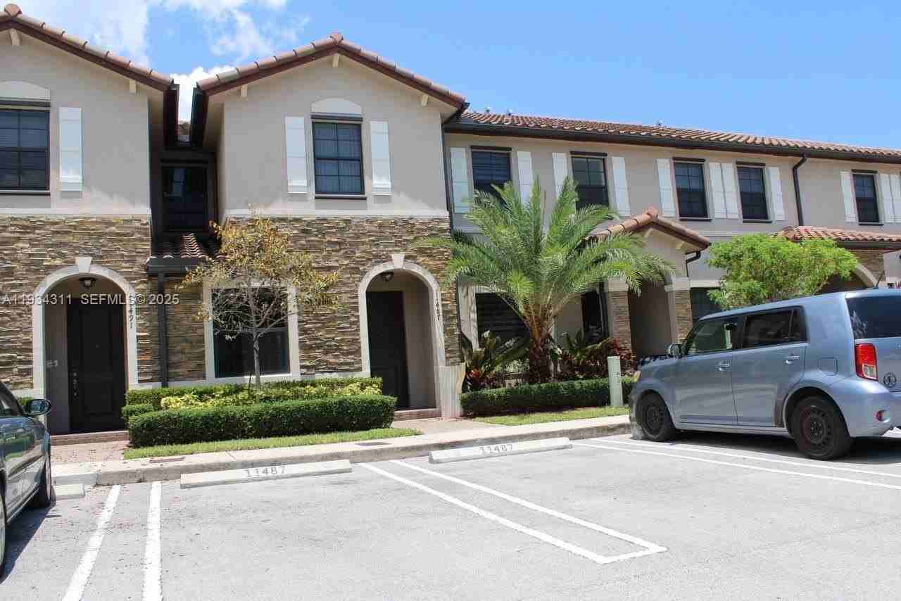 11487 Sw 248th Ln - Photo 2 of 16