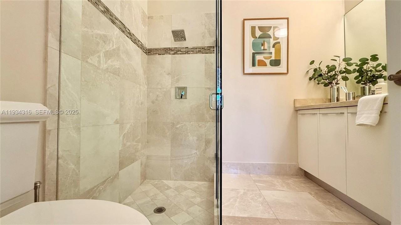 8351 Nw 51st Ter #8351 - Photo 5 of 17