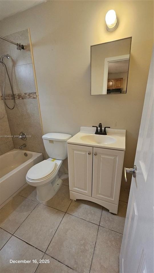 2508 Johnson St #5 - Photo 6 of 6