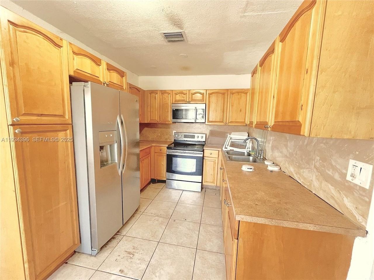 Ne 29th Ct #A - Photo 7 of 17