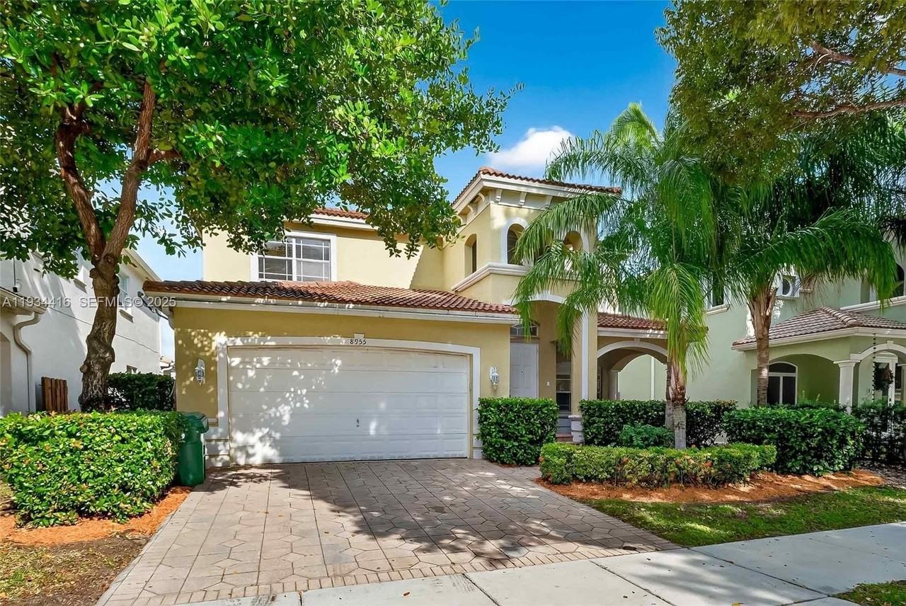 8955 Sw 207th St - Photo 3 of 50